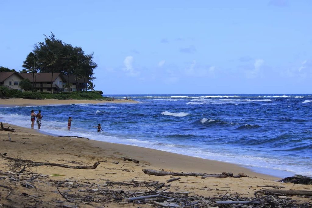 Hanalei-beach-activities