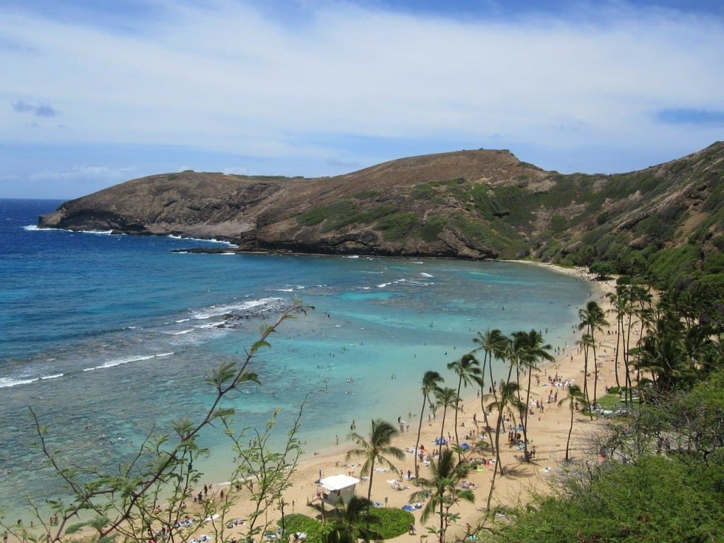 snorkeling-at-hanauma-bay-oahu